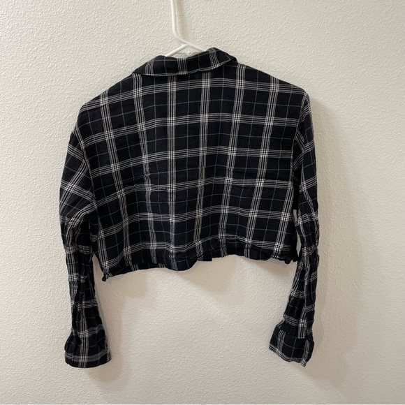 Divided flannel crop top black gray xs - Picture 3 of 3